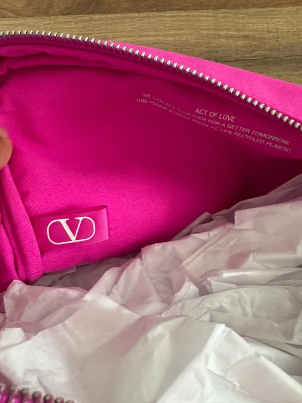 NWOT Valentino Pink Cosmetic / Toiletry bag